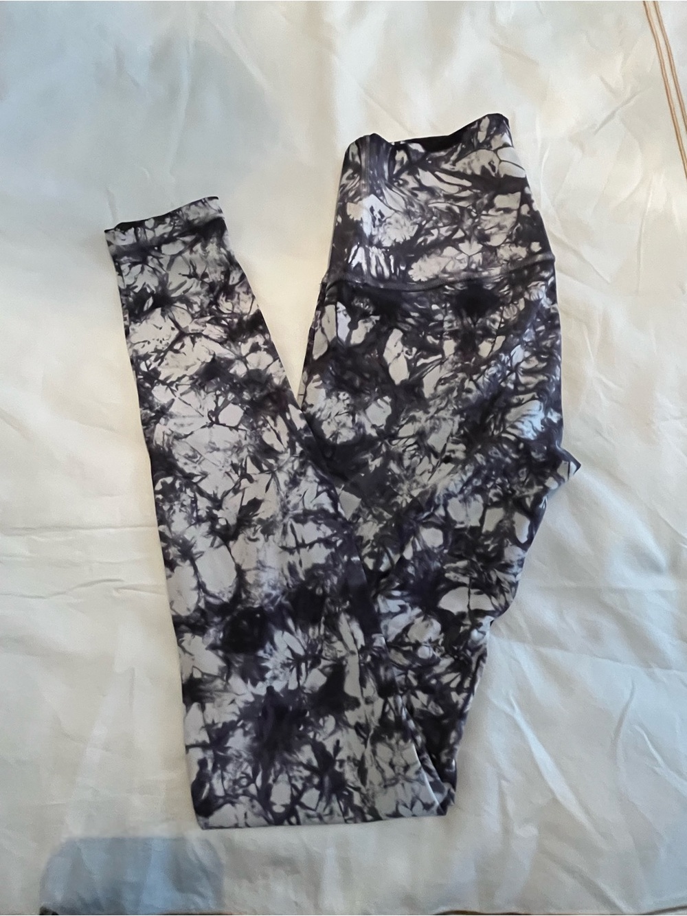 Tie-Dye Black & White High-Waist Leggings